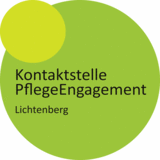 telle PflegeEngagement Lichtenberg: großer grüner Kreis mit Schriftzug im Kreis und kleiner hellgrüner Kreis am linken oberen Rand